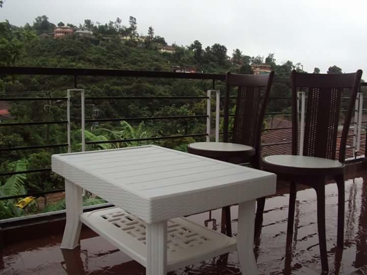 Silent De Coorg Apartment Madikeri Bagian luar foto